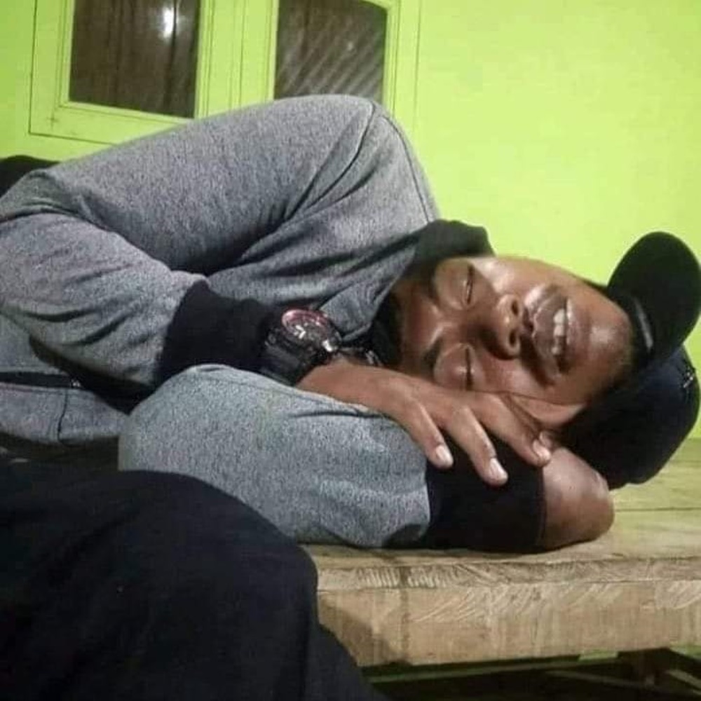 Foto editan terbalik yang nyeleneh dan bikin ngakak